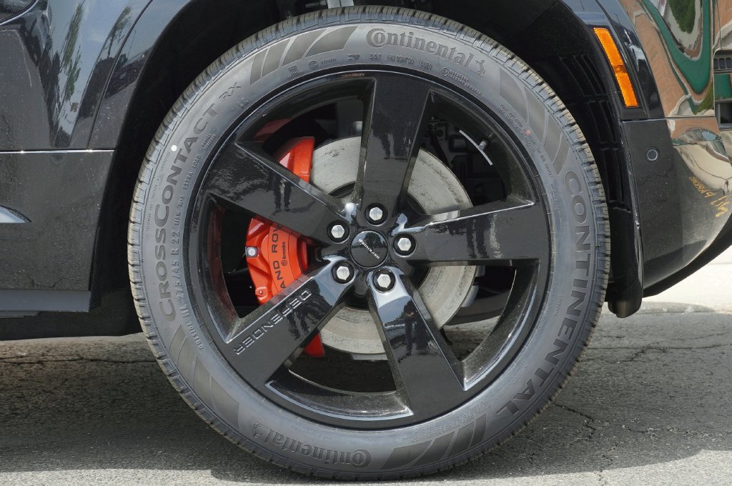 New 2026 Land Rover Defender 130 X AWD/4WD image 9