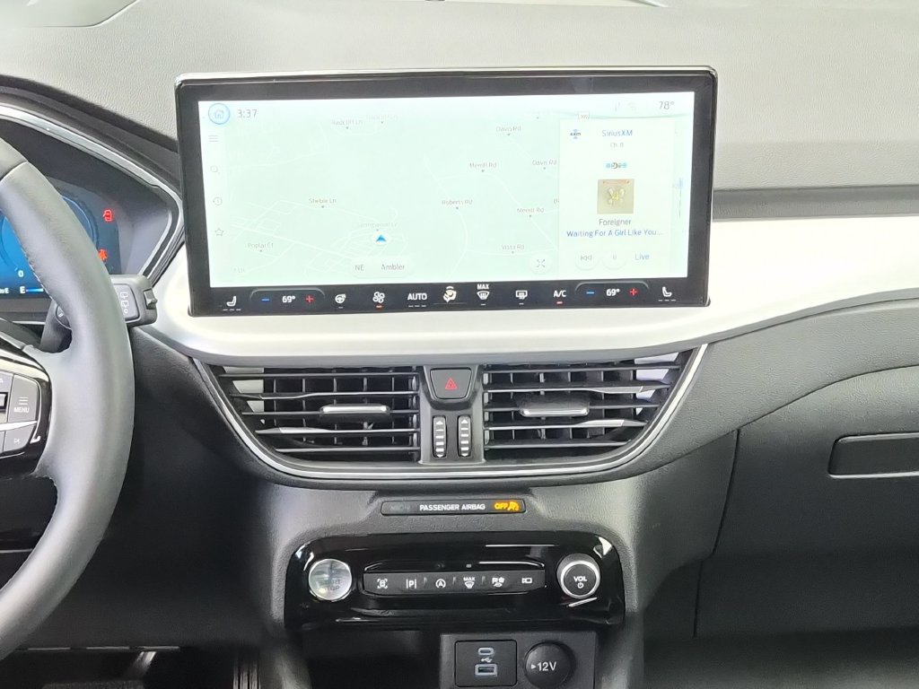 Certified 2023 Ford Escape Platinum w/ Premium Technology Package AWD/4WD image 36