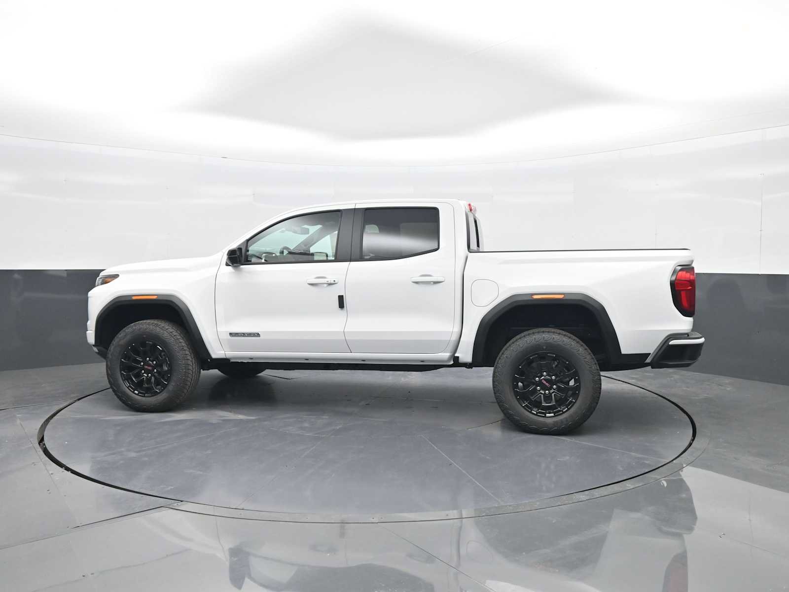 New 2026 GMC Canyon Elevation w/ Convenience Package RWD image 5