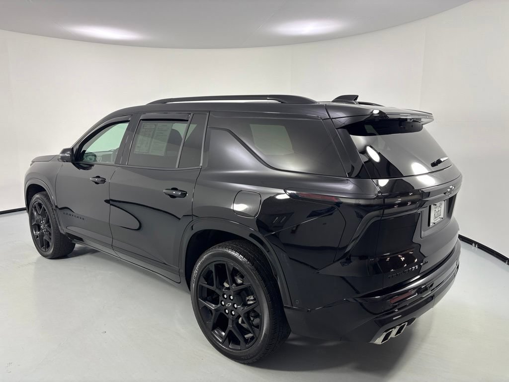 Used 2024 Chevrolet Traverse RS w/ LPO, Floor Liner Package AWD/4WD image 5