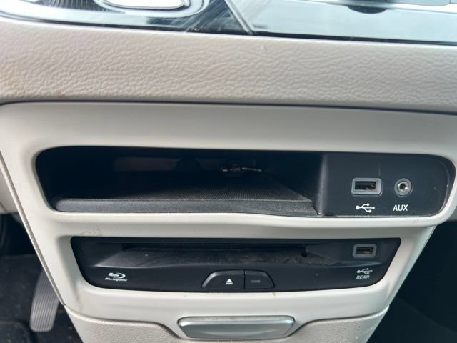 Used 2018 Chrysler Pacifica Touring-L Plus FWD image 28