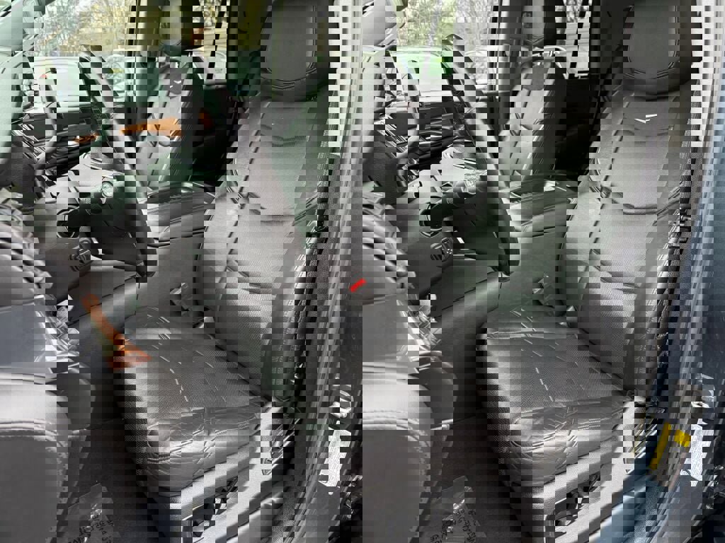 Used 2020 Cadillac Escalade Luxury image 10