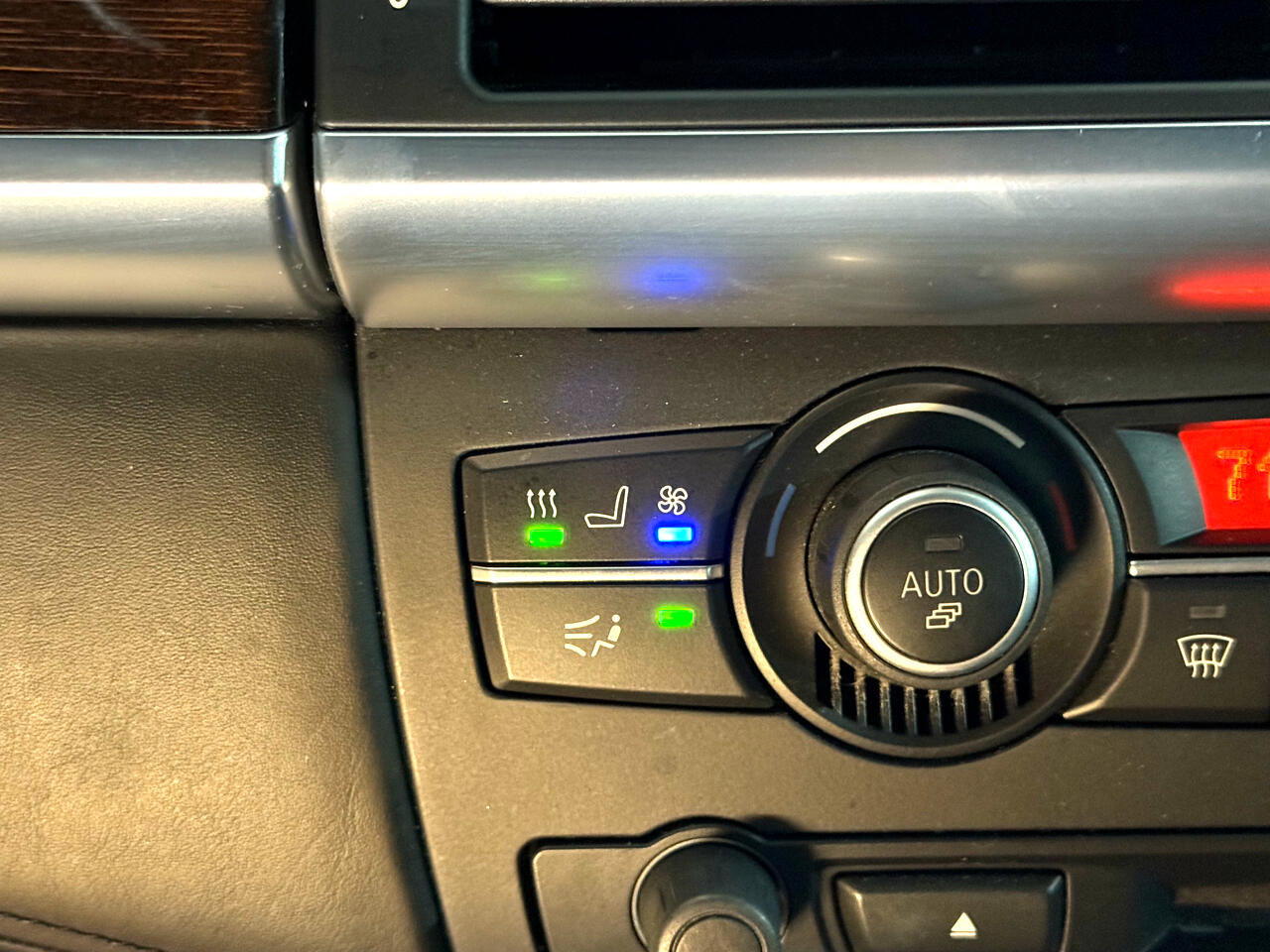 Used 2013 BMW X6 xDrive50i image 18