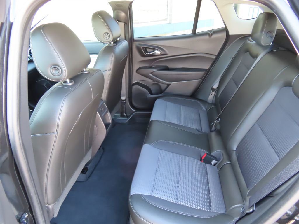 Certified 2025 Chevrolet Trax LT image 24