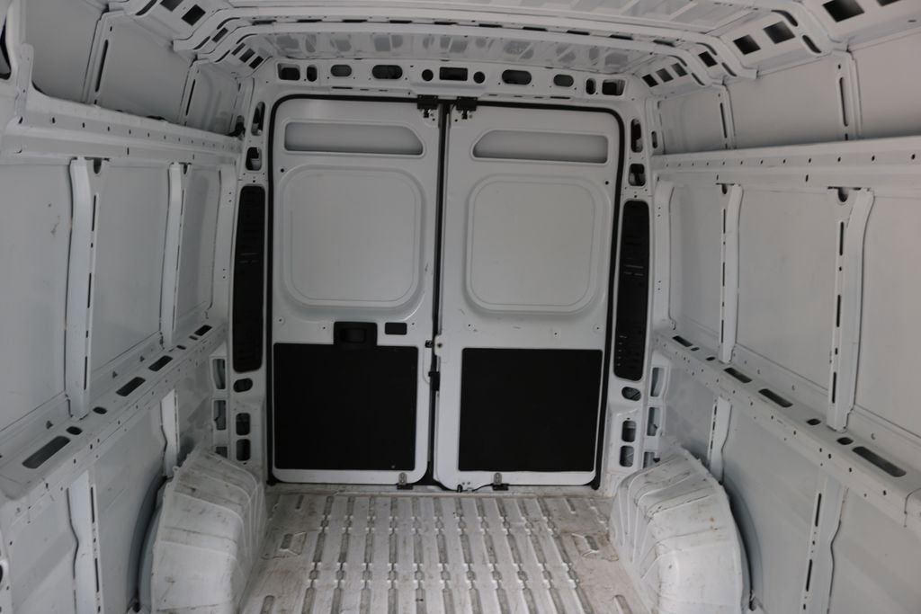 Used 2025 RAM ProMaster 2500 w/ Convenience Group FWD image 19
