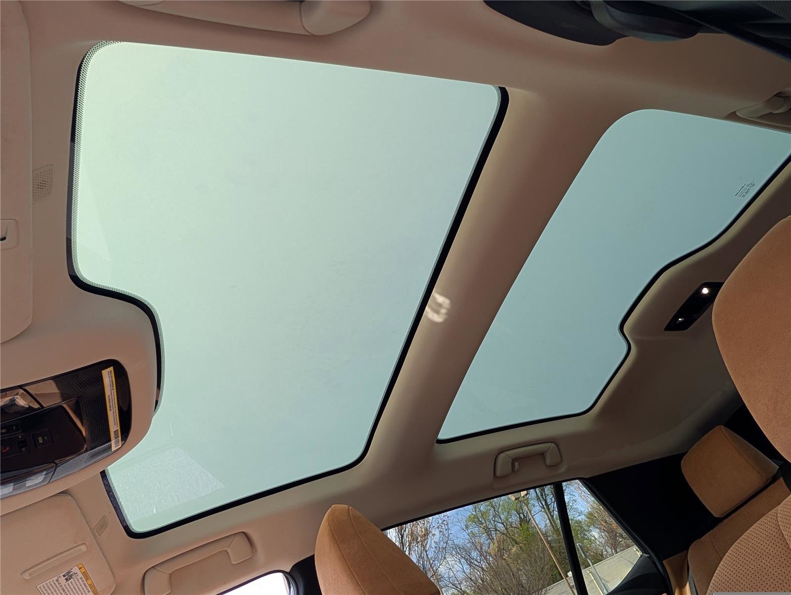 Used 2023 Lexus RZ 450e Premium w/ Accessory Package (Z1) image 20