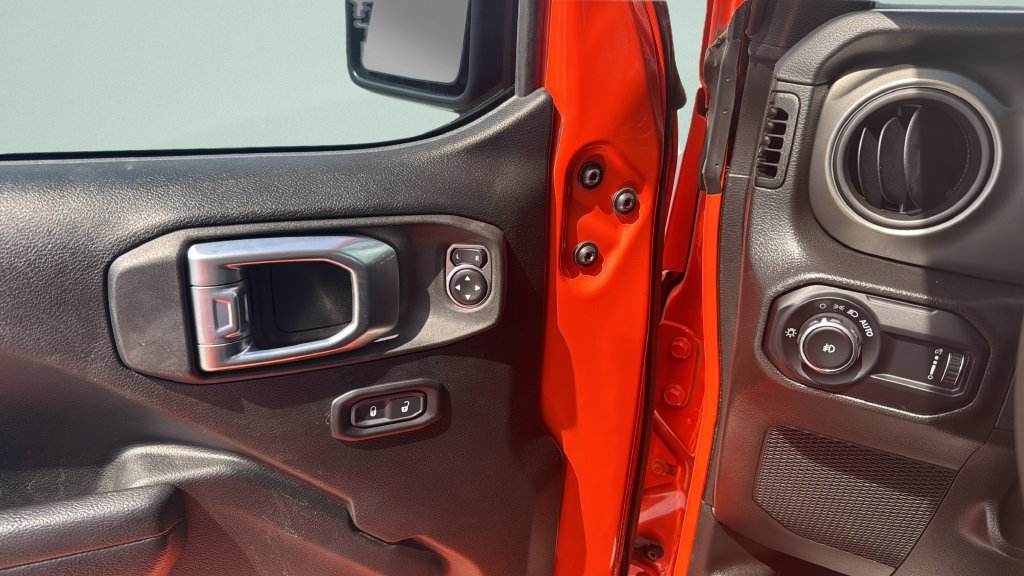 Used 2023 Jeep Wrangler Unlimited Sport AWD/4WD image 17