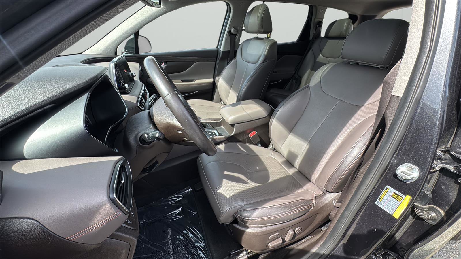 Used 2020 Hyundai Santa Fe Limited image 10