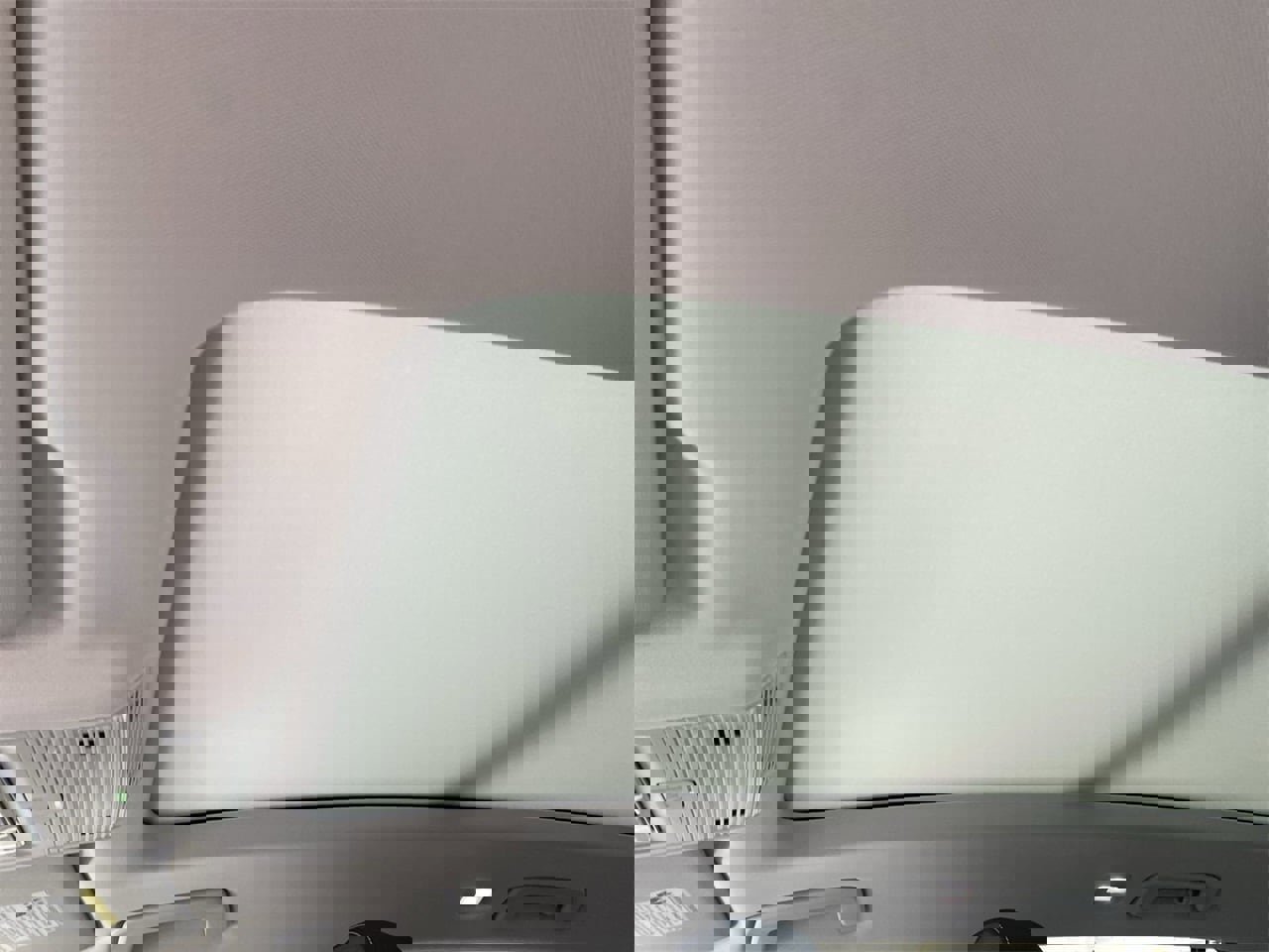 New 2025 Volkswagen Tiguan SE image 18