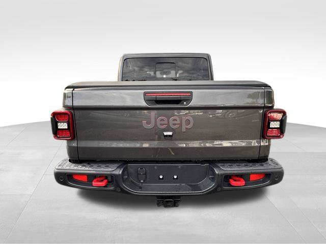 Used 2025 Jeep Gladiator Rubicon AWD/4WD image 6