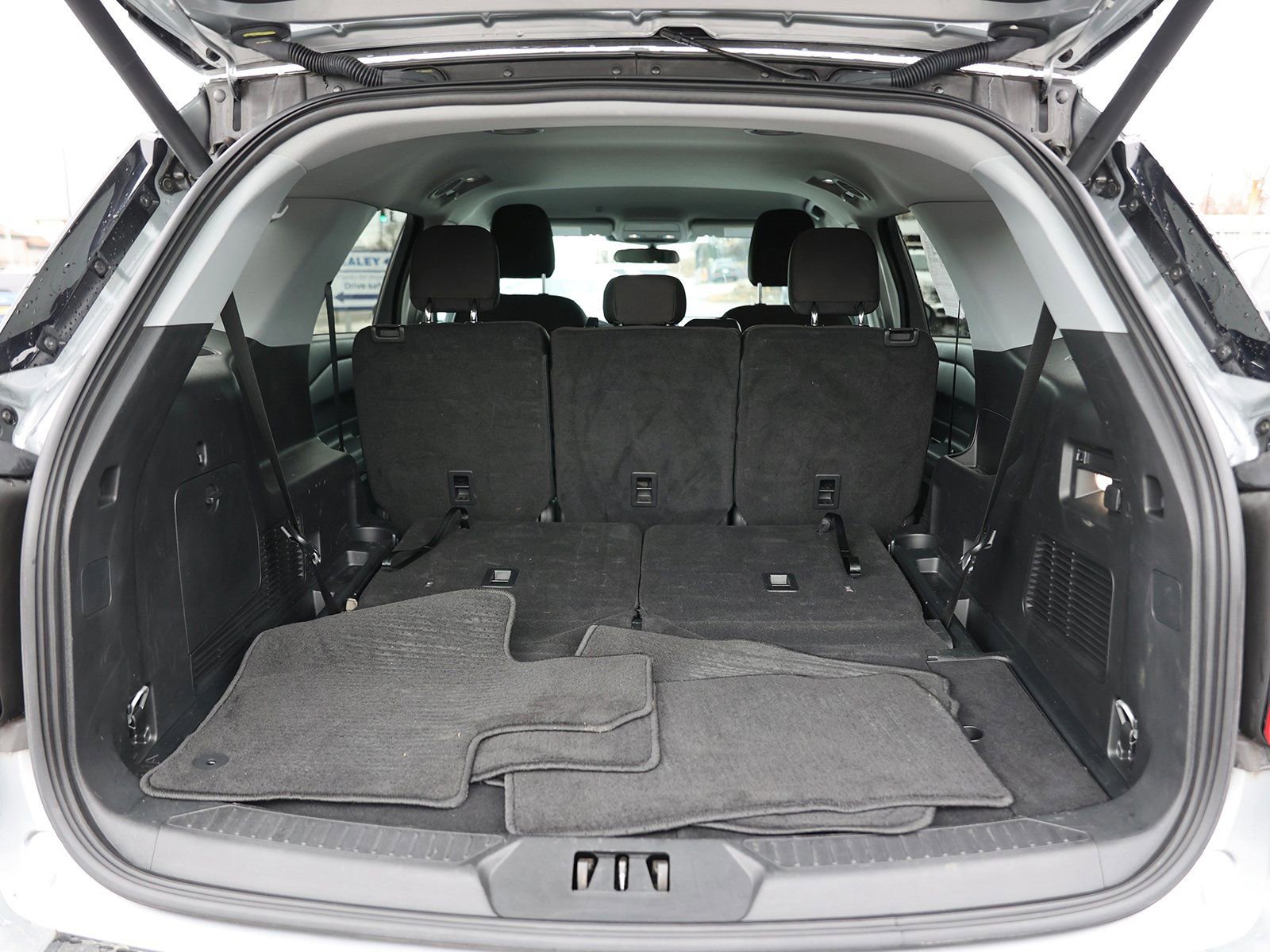 Certified 2023 Ford Explorer XLT image 13