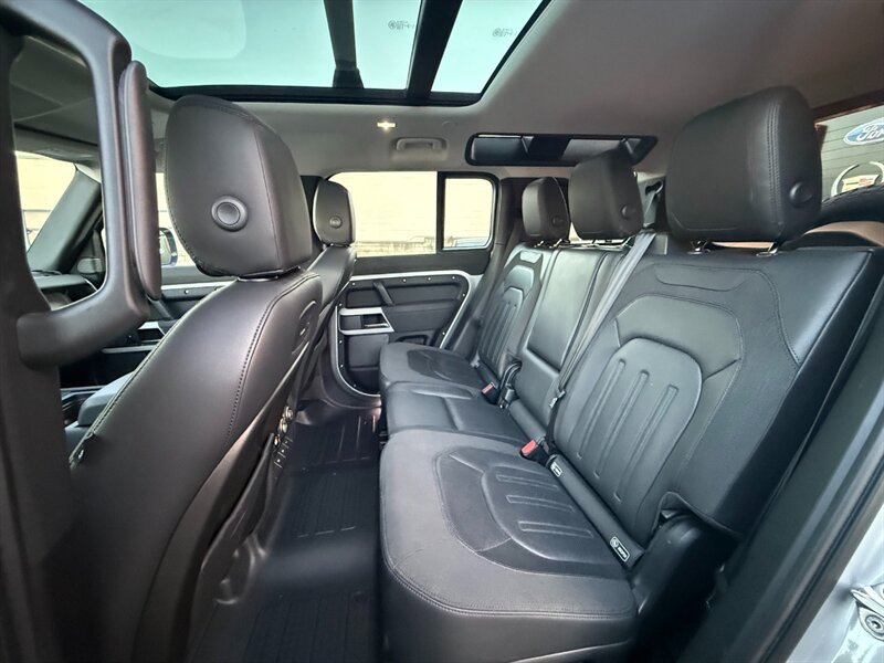 Used 2020 Land Rover Defender 110 First Edition AWD/4WD image 30