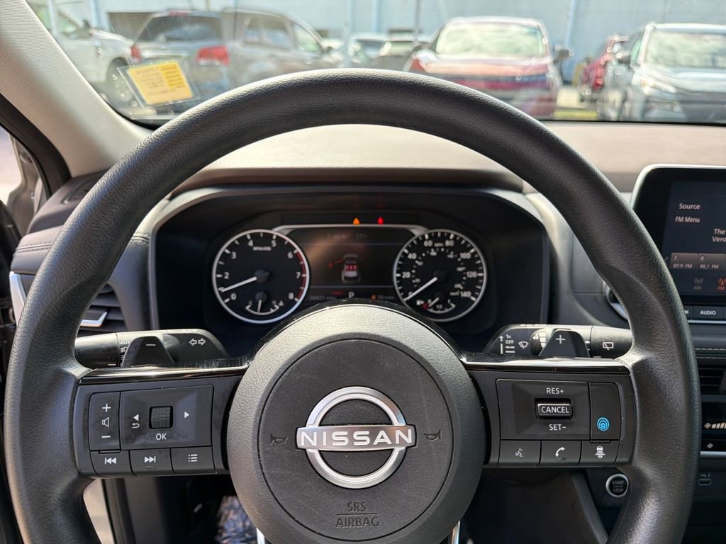 Used 2023 Nissan Rogue SV image 21