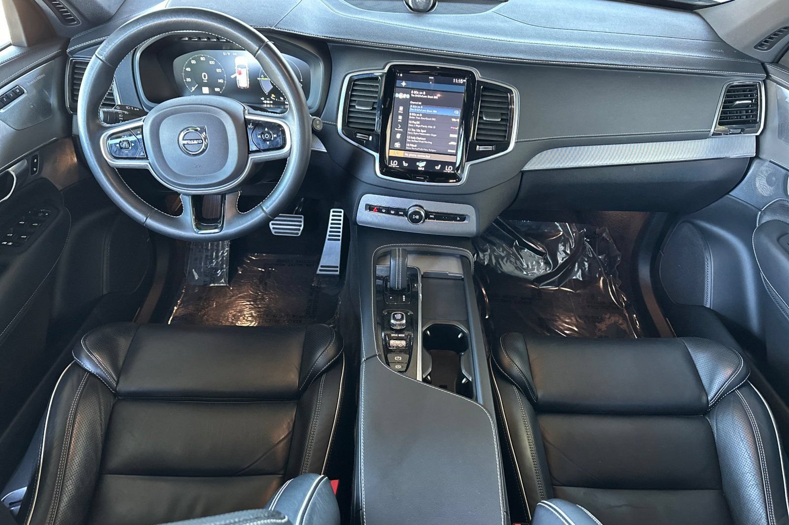 Used 2021 Volvo XC90 T8 R-Design w/ Advanced Package AWD/4WD image 3