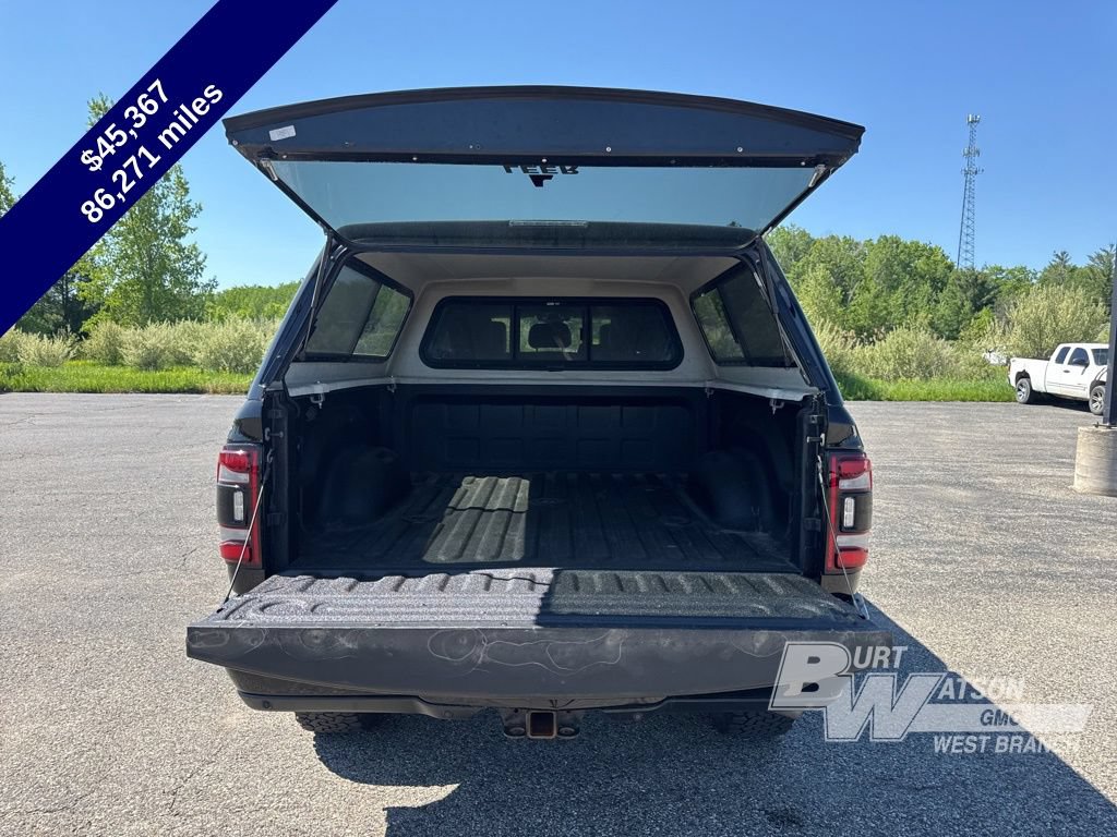 Used 2019 RAM 2500 Laramie w/ Black Appearance Package AWD/4WD image 6