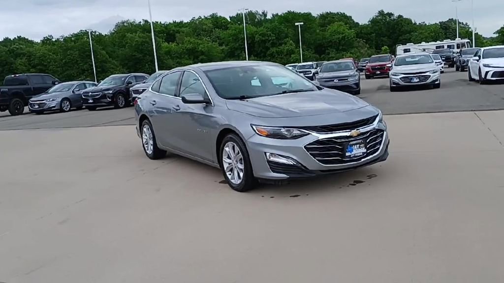 Used 2024 Chevrolet Malibu LT FWD image 4