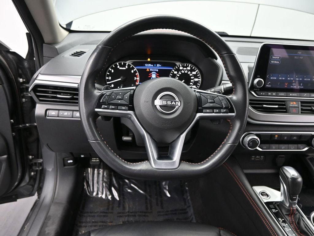 Used 2024 Nissan Altima 2.5 SR image 31