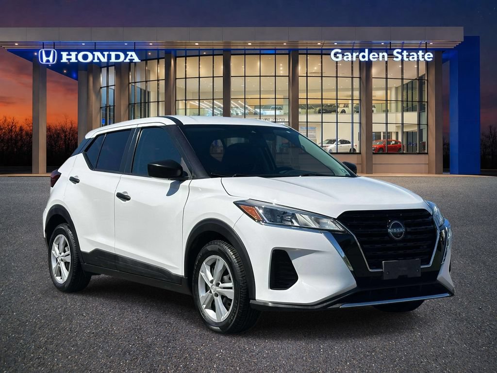 Used 2023 Nissan Kicks S FWD image 2