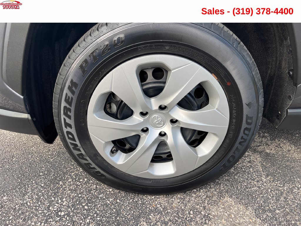 Used 2023 Toyota RAV4 LE AWD/4WD image 12