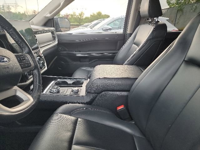 Used 2024 Ford Expedition Max XLT AWD/4WD image 5