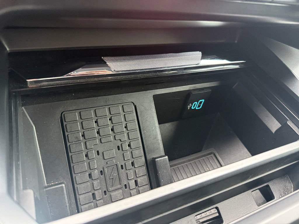 Used 2024 Ford F350 Lariat w/ Lariat Ultimate Package image 27