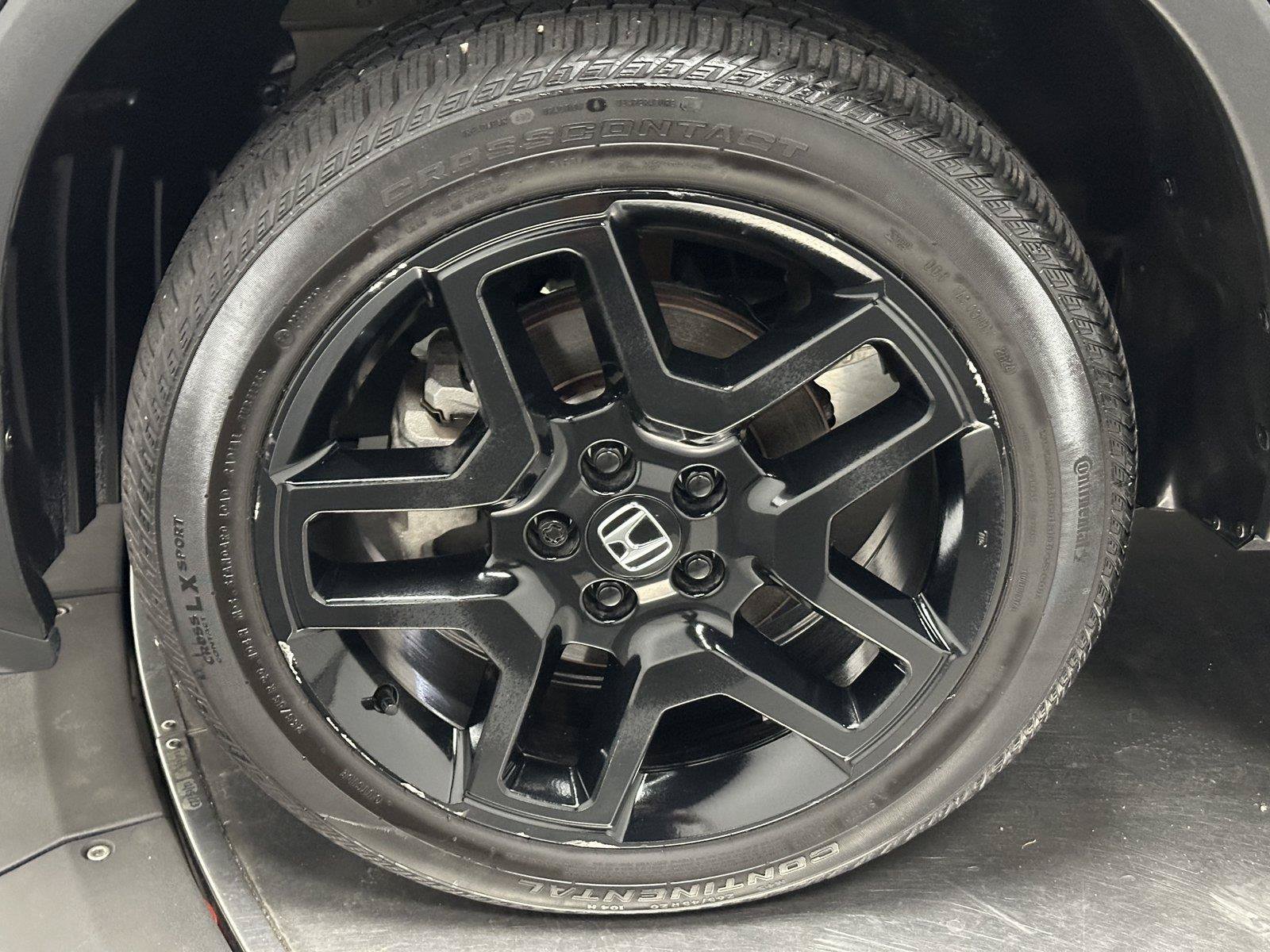 Certified 2025 Honda Passport Black Edition image 18