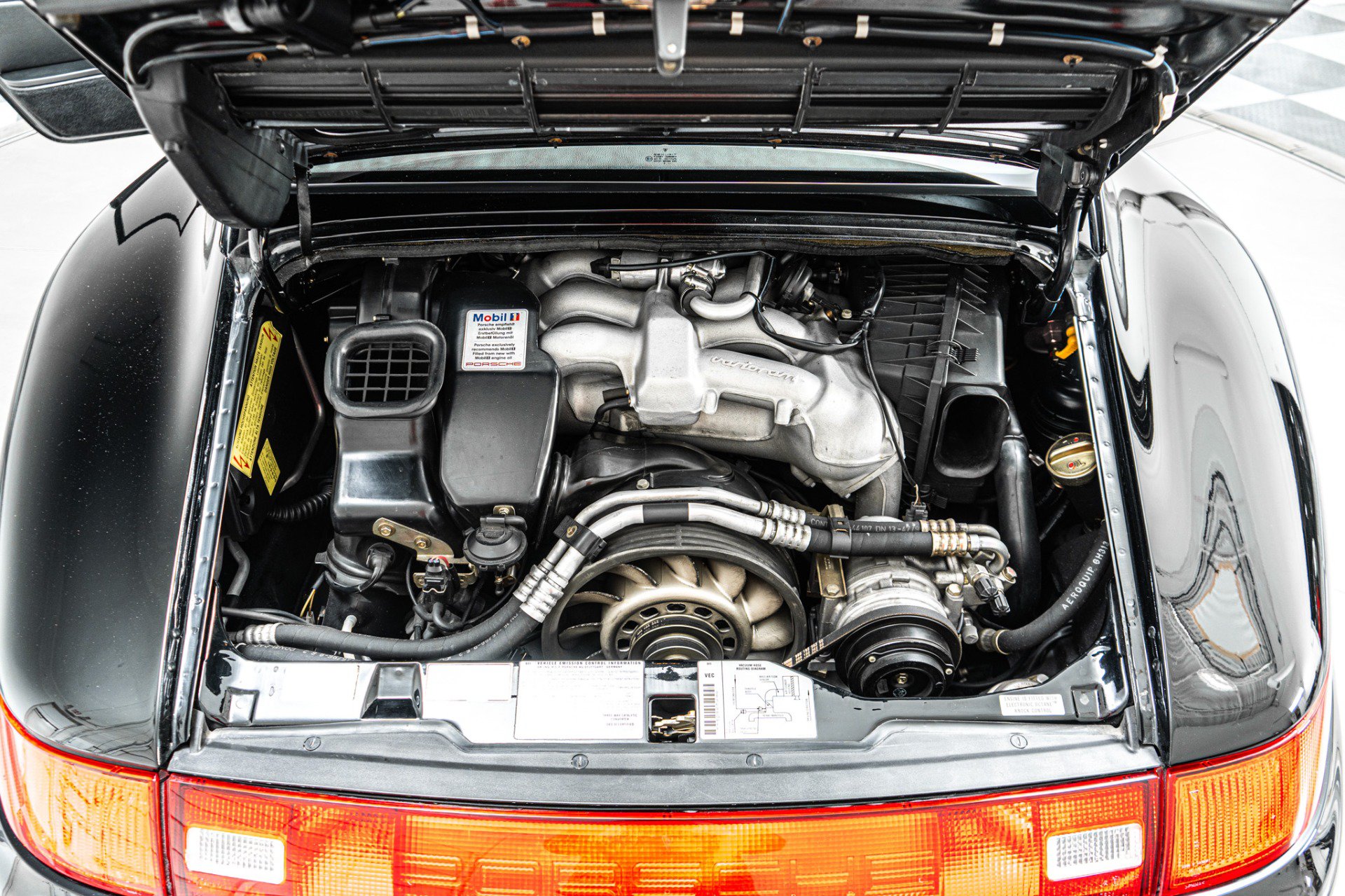 Used 1997 Porsche 911 Carrera S RWD image 12