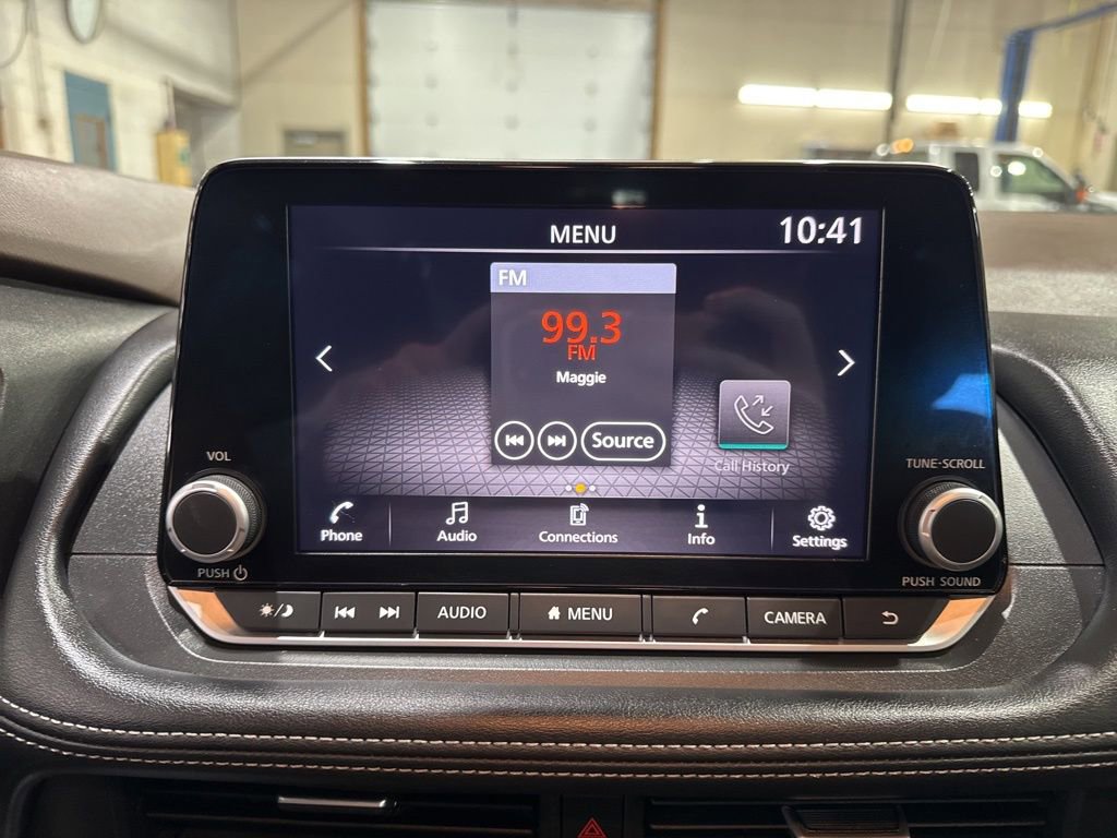 Used 2023 Nissan Rogue S image 20