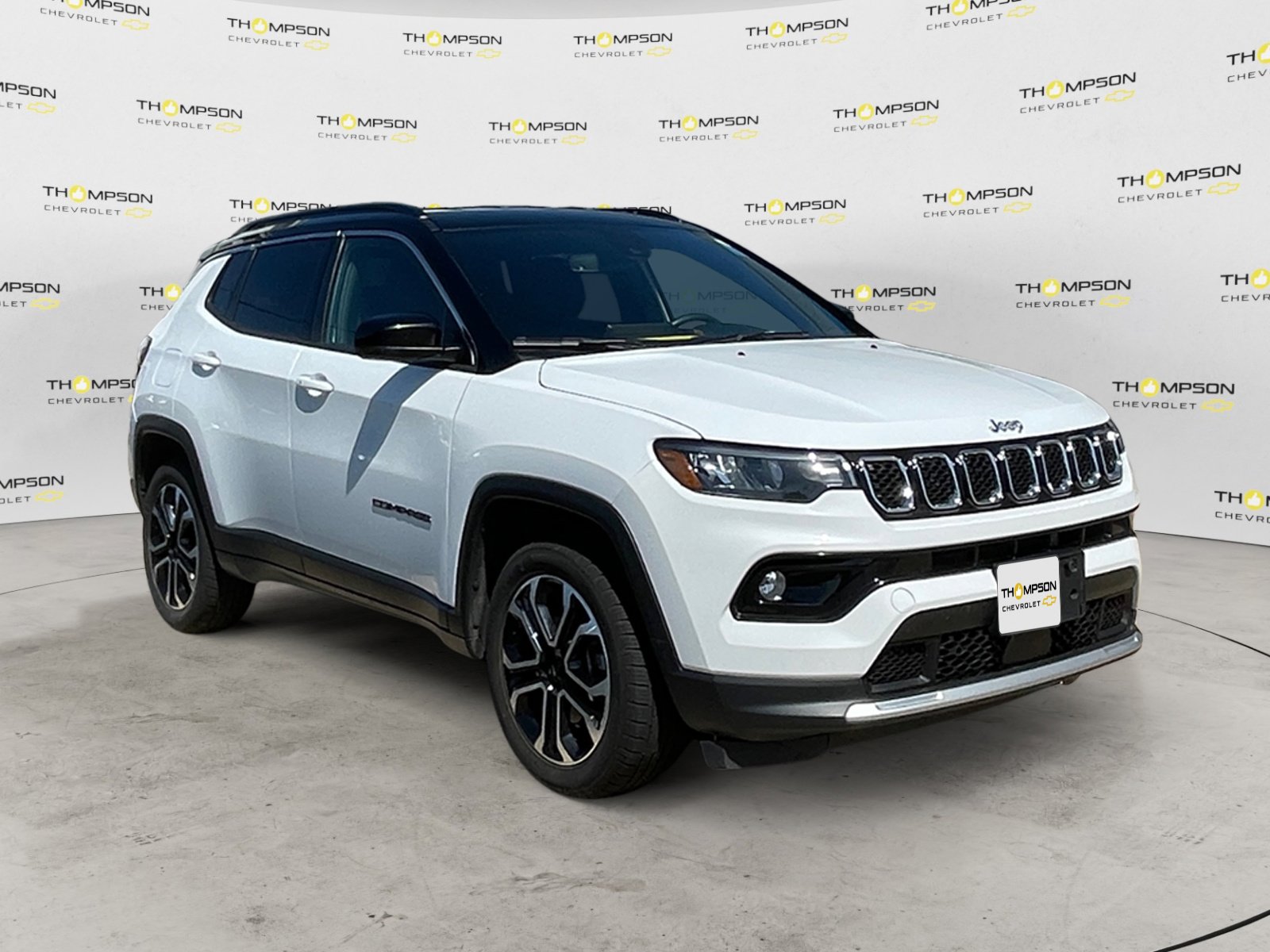 Used 2023 Jeep Compass Limited image 7
