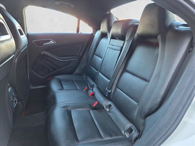 Used 2015 Mercedes-Benz CLA 250 image 18