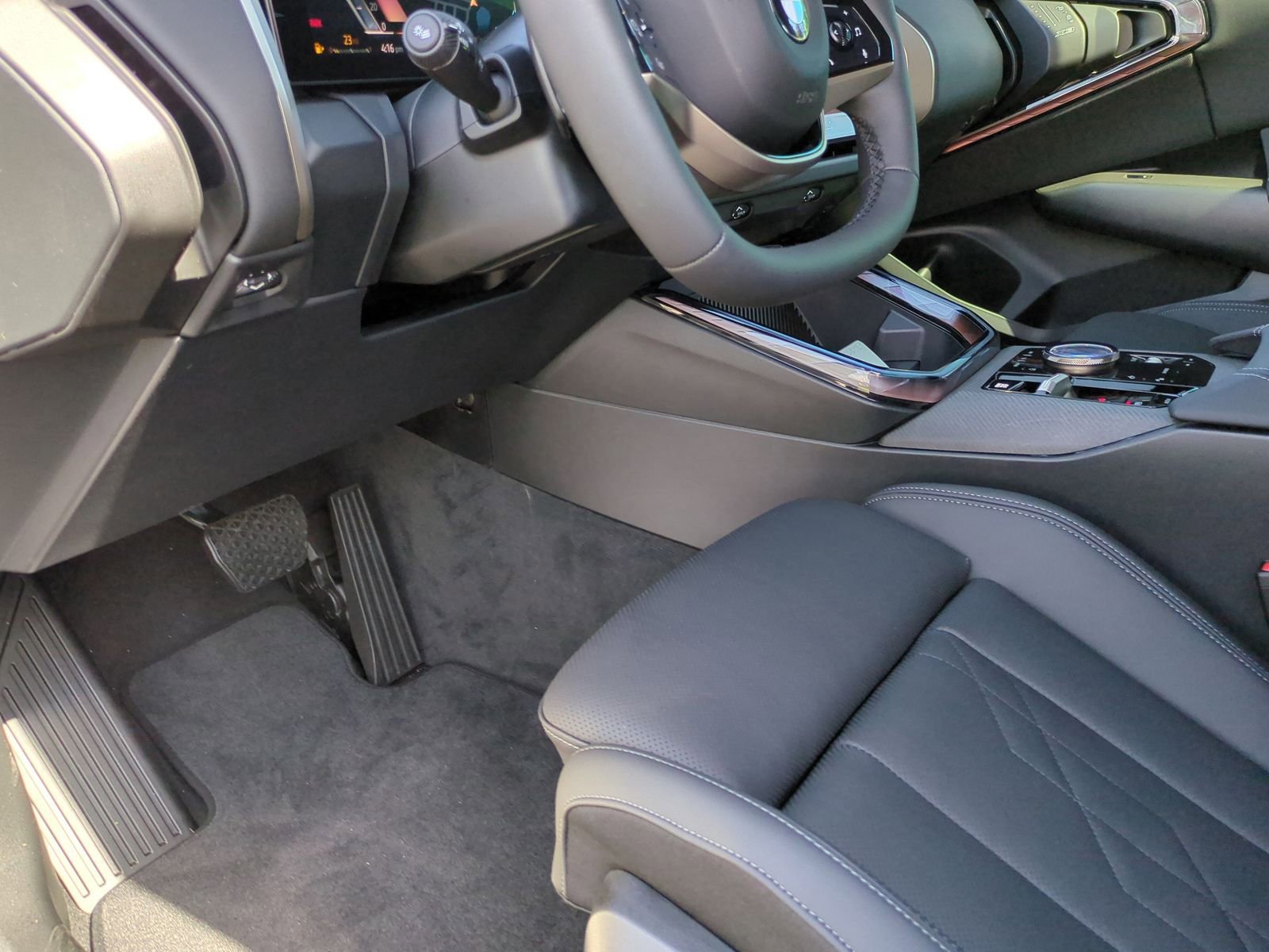 Certified 2025 BMW X3 xDrive30i w/ Premium Package image 17