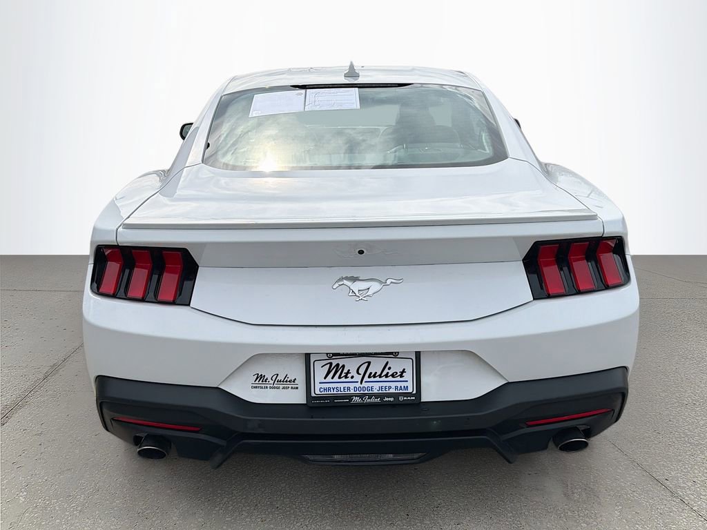 Used 2024 Ford Mustang Premium image 5