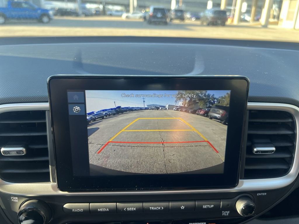 Used 2026 Hyundai Venue SEL image 21