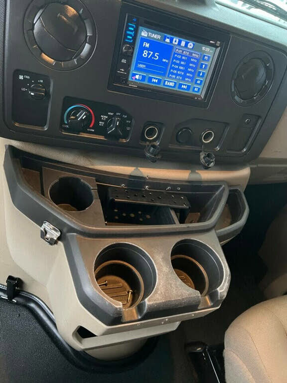 Used 2014 Ford E-350 and Econoline 350 Super Duty image 45