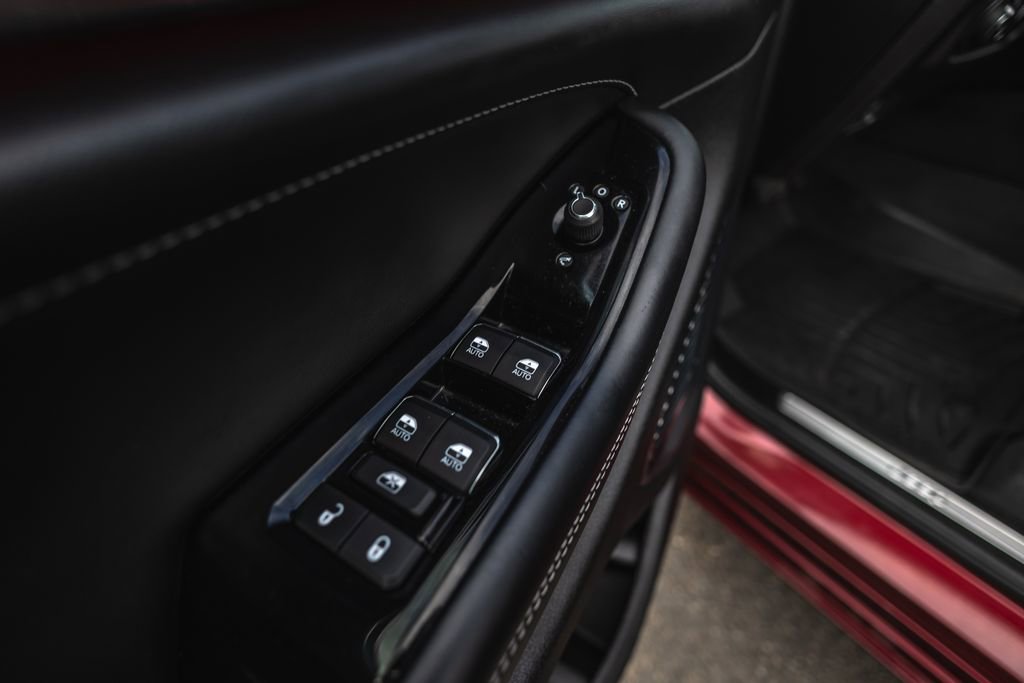 Used 2023 Jeep Grand Cherokee Overland w/ Rear Seat Video Group I AWD/4WD image 19