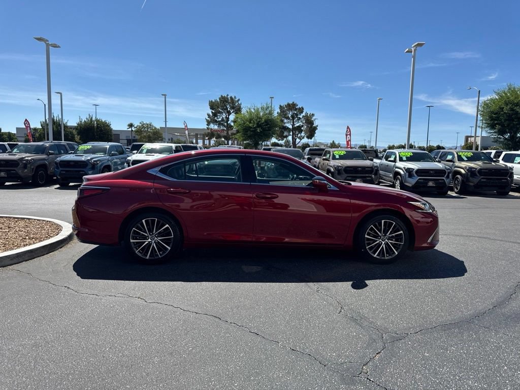 Used 2025 Lexus ES 350 w/ Premium Package FWD image 6