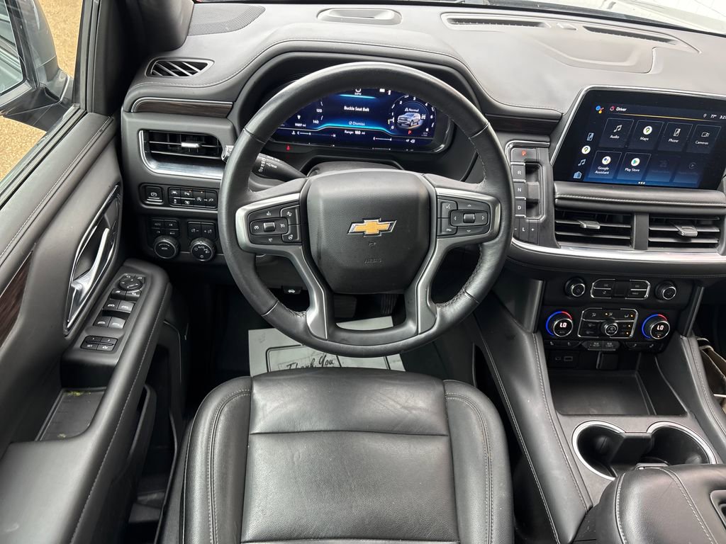 Used 2022 Chevrolet Tahoe LT w/ Luxury Package AWD/4WD image 2