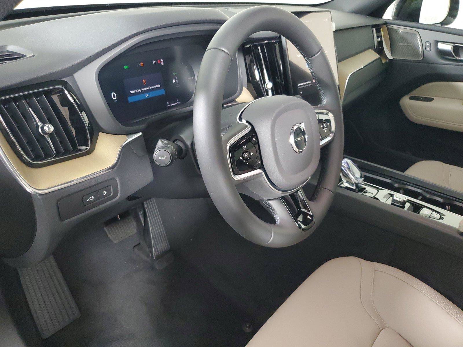 New 2026 Volvo XC60 T8 Plus w/ Protection Package Premier AWD/4WD image 24