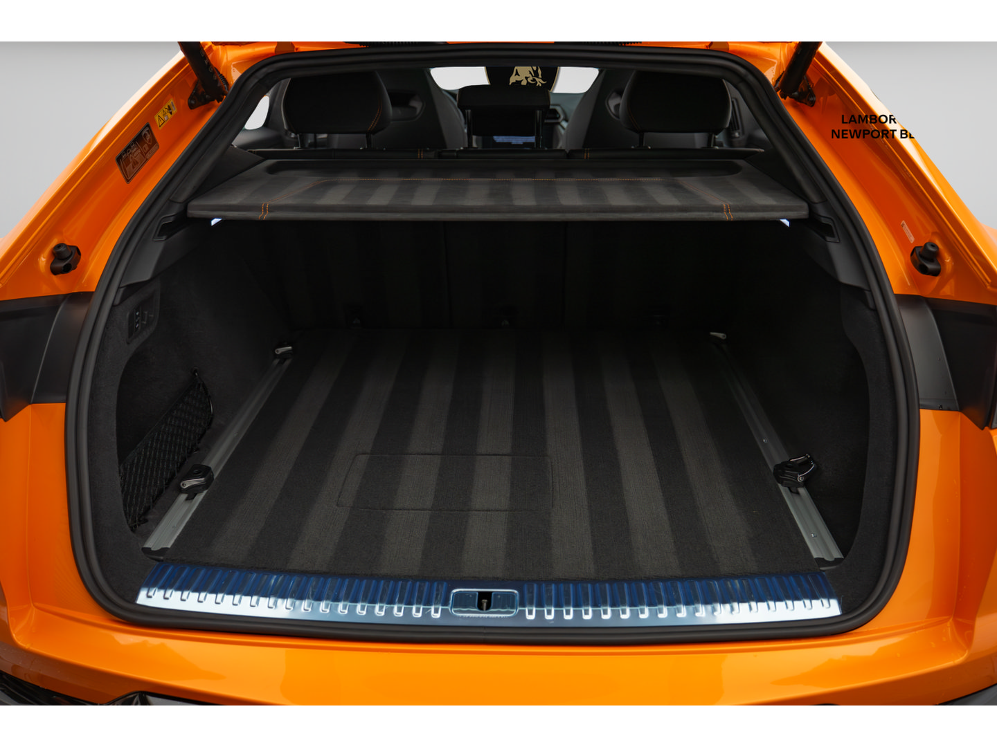 Used 2025 Lamborghini Urus S AWD/4WD image 10