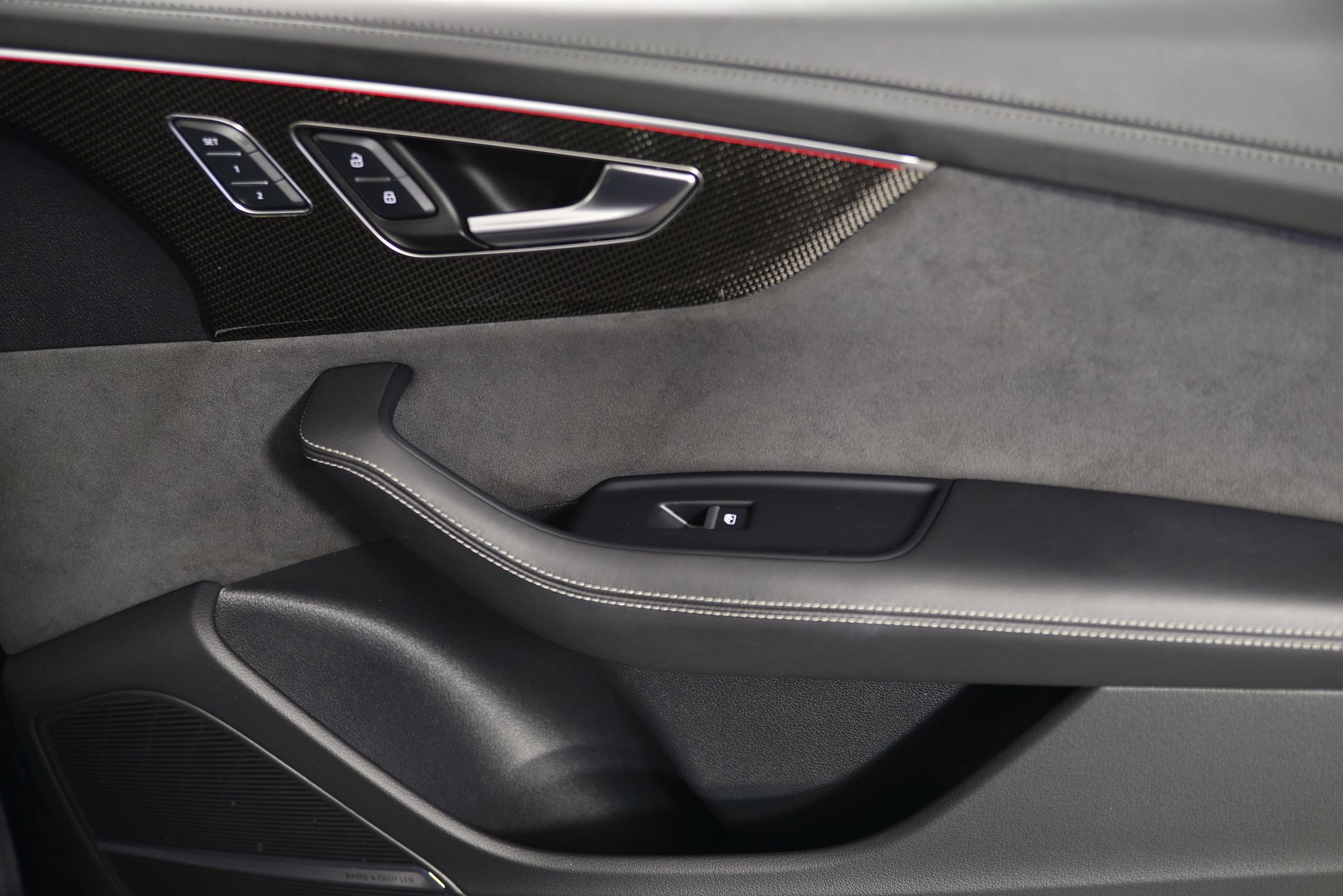 Used 2023 Audi SQ8 Premium Plus w/ SQ8 Luxury Package image 9