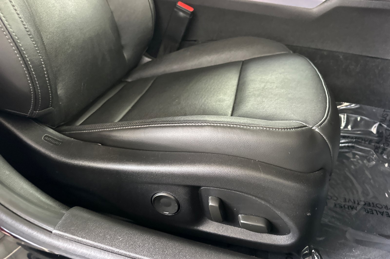 Certified 2020 Cadillac CT4 Premium Luxury RWD image 23