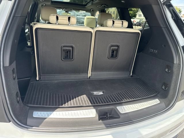 Used 2025 Cadillac XT6 Sport w/ LPO, Floor Liner Package AWD/4WD image 11