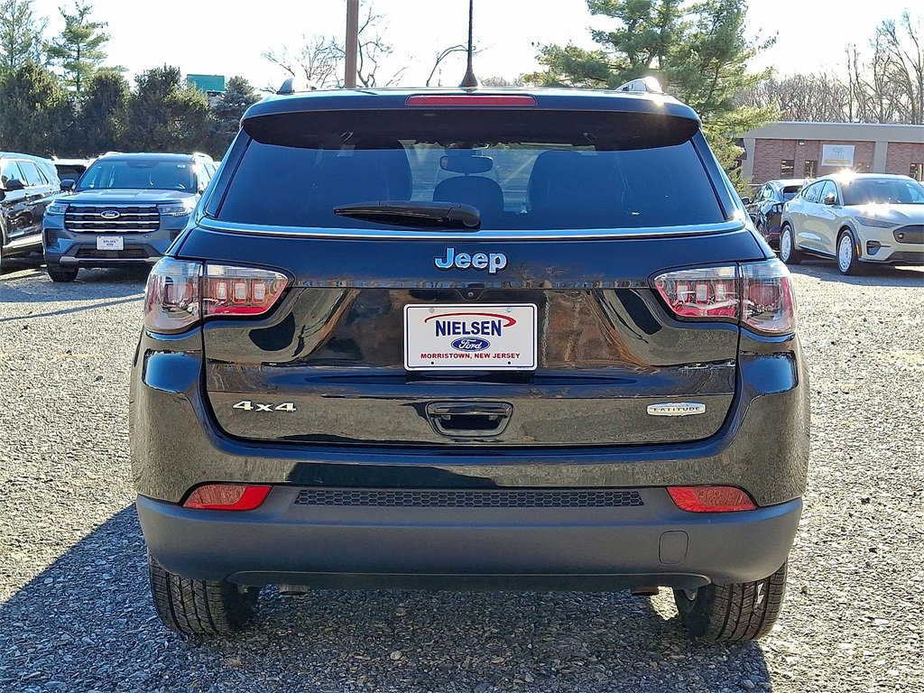 Used 2023 Jeep Compass Latitude image 22