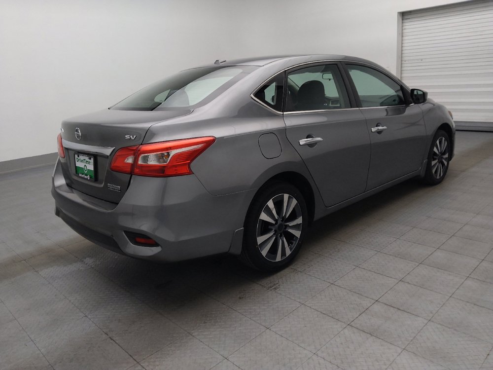 Used 2019 Nissan Sentra SV w/ Special Edition Package FWD image 10