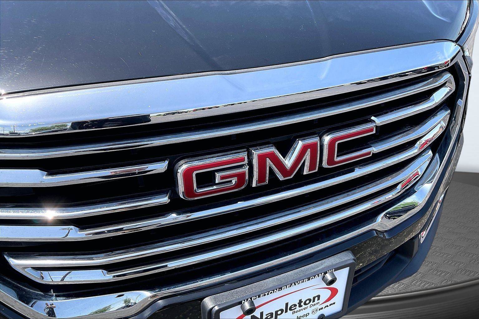 Used 2024 GMC Terrain SLT AWD/4WD image 27