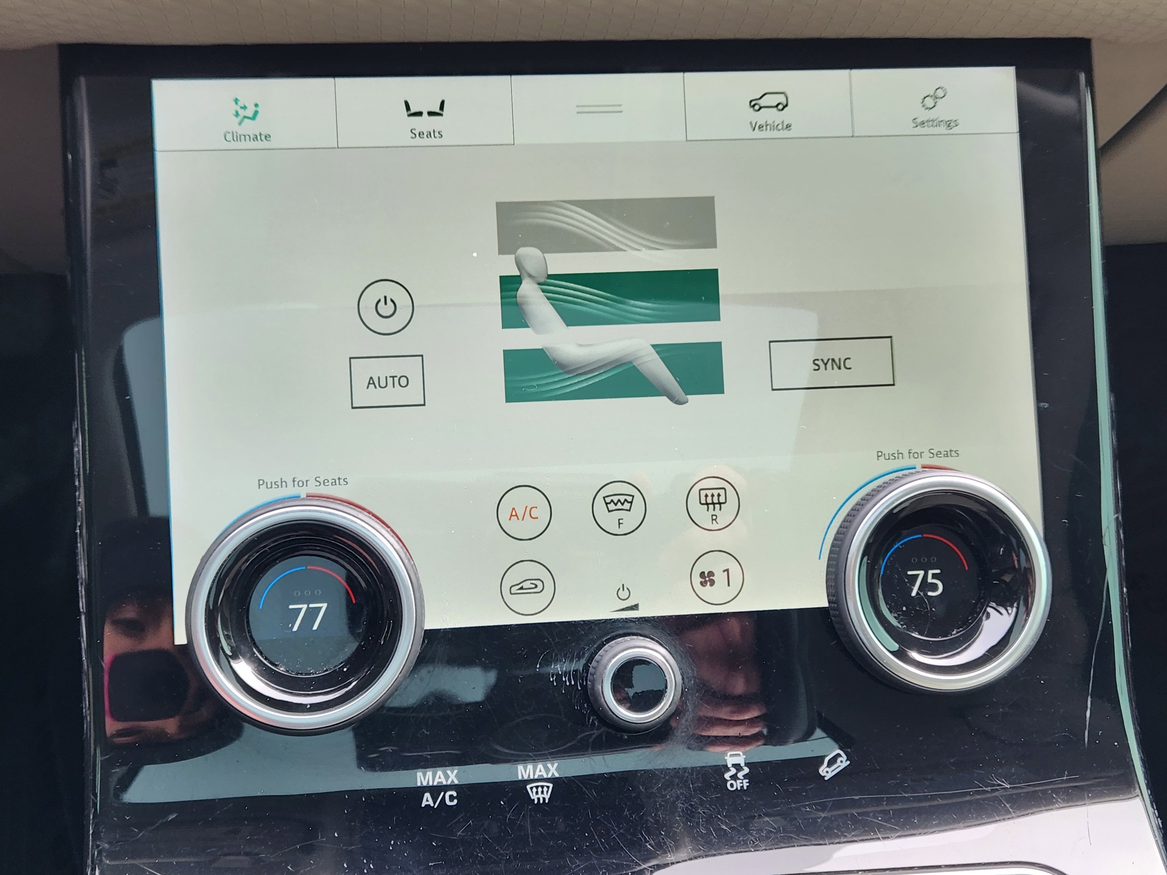 Used 2020 Land Rover Range Rover Velar S image 26