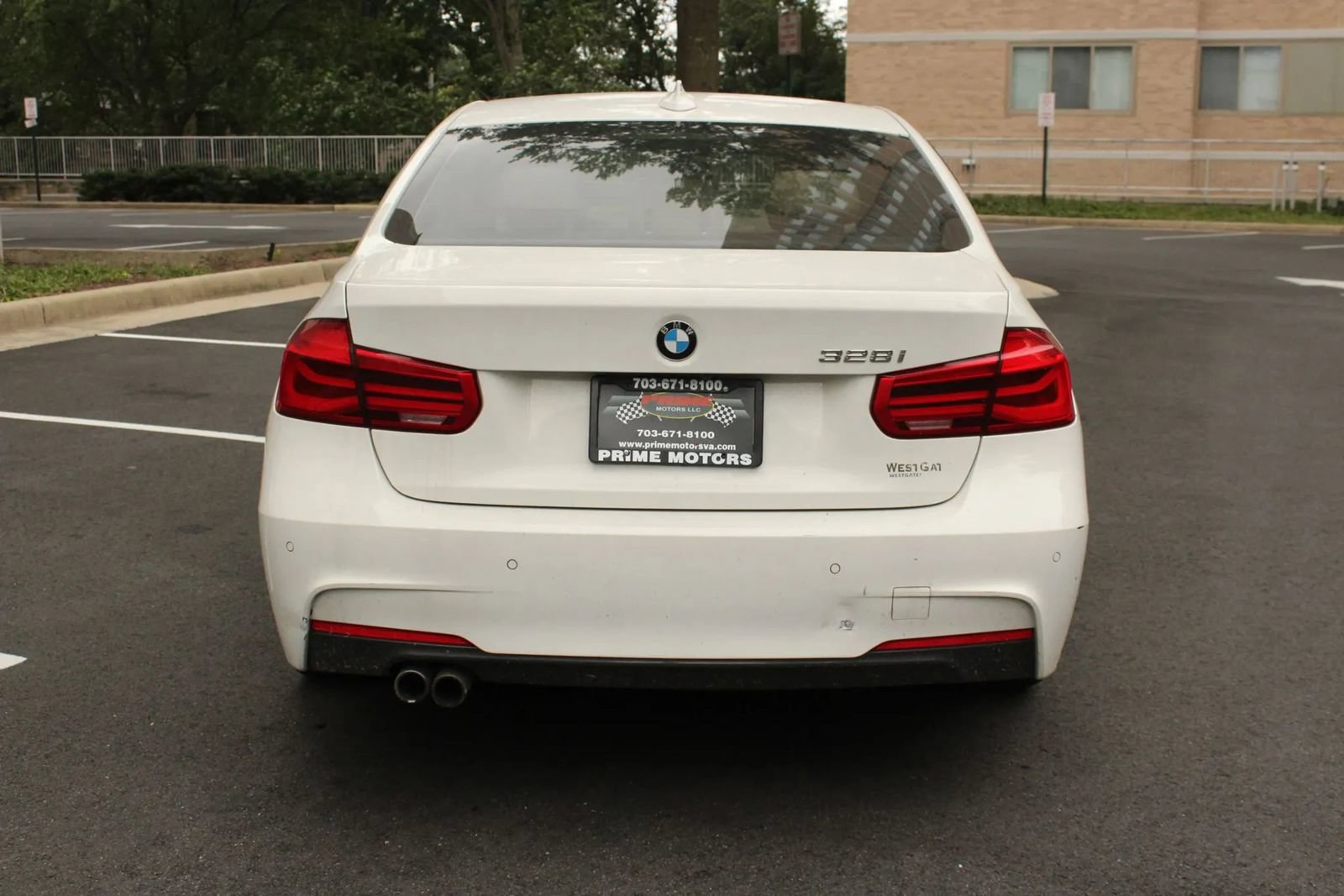 Used 2016 BMW 328i Sedan w/ M Sport Package RWD image 8