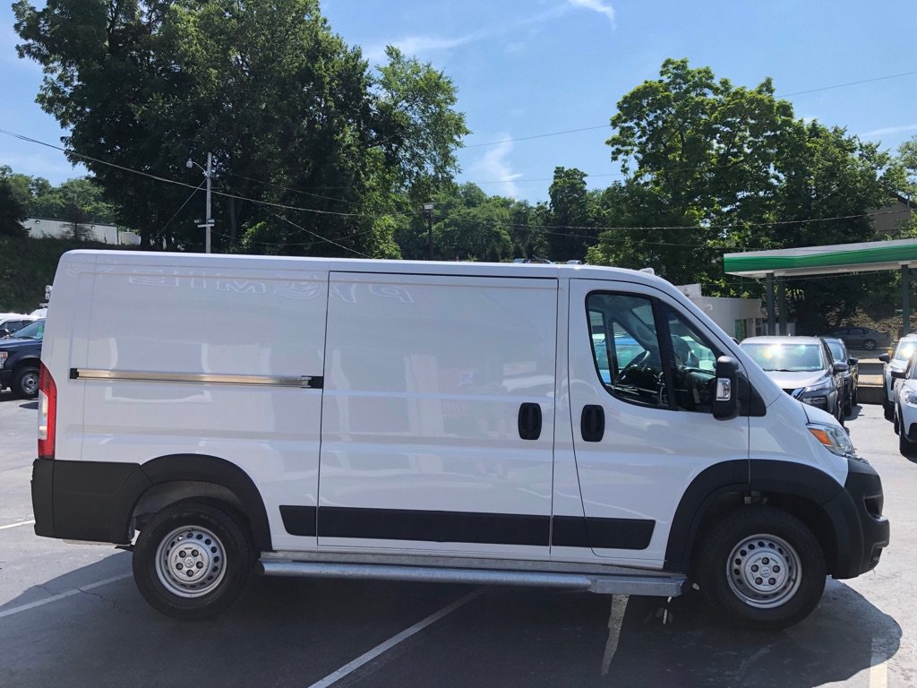 Used 2025 RAM ProMaster 2500 w/ U-Haul Equipment Group FWD image 7