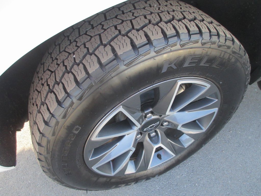 Certified 2022 Chevrolet Tahoe Z71 w/ Luxury Package image 12