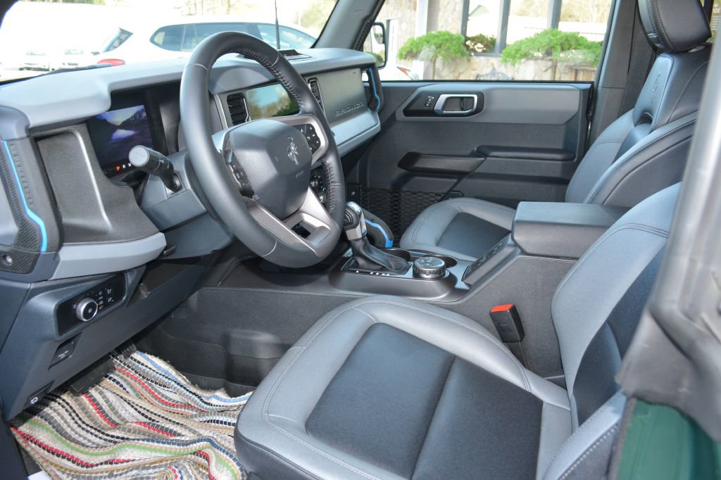 Used 2024 Ford Bronco Black Diamond AWD/4WD image 12